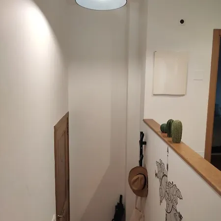 Apartment Wanderlust Maria Pita *